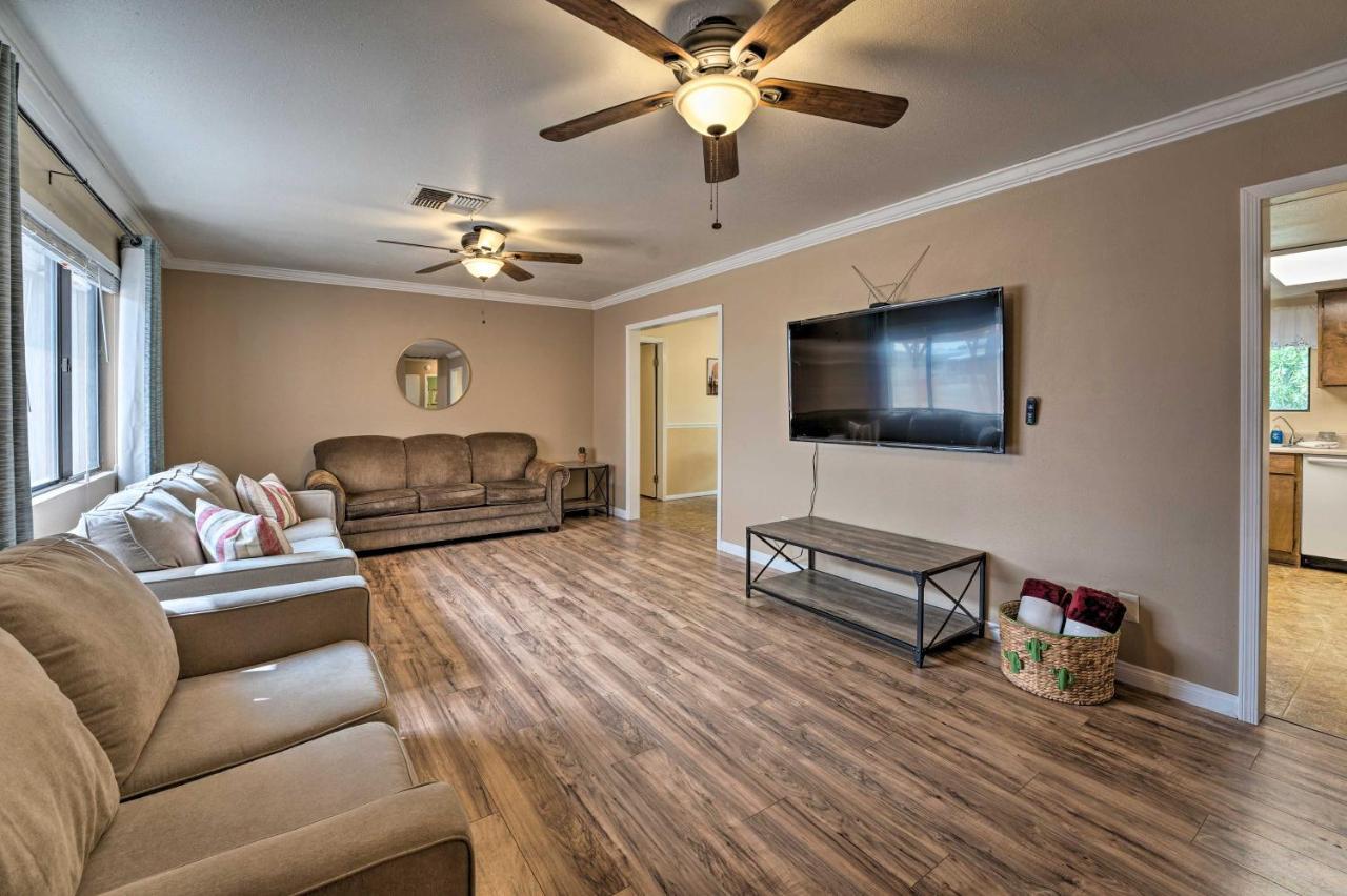 Updated Family Home - 2 Blocks To Colorado River! Bullhead City Esterno foto